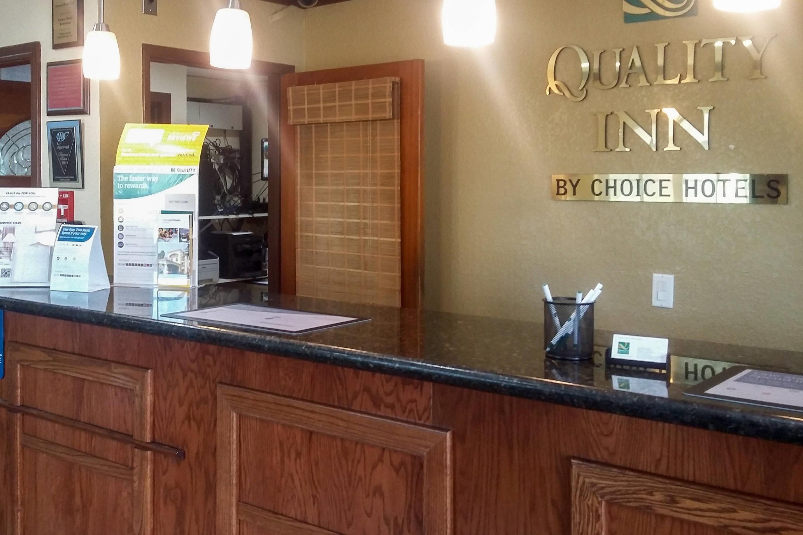 Hotel lobby | Quality Inn San Diego I-5 Naval Base
