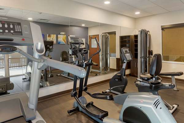 Fitness/ Exercise Room - Comfort Suites Airport Ontario