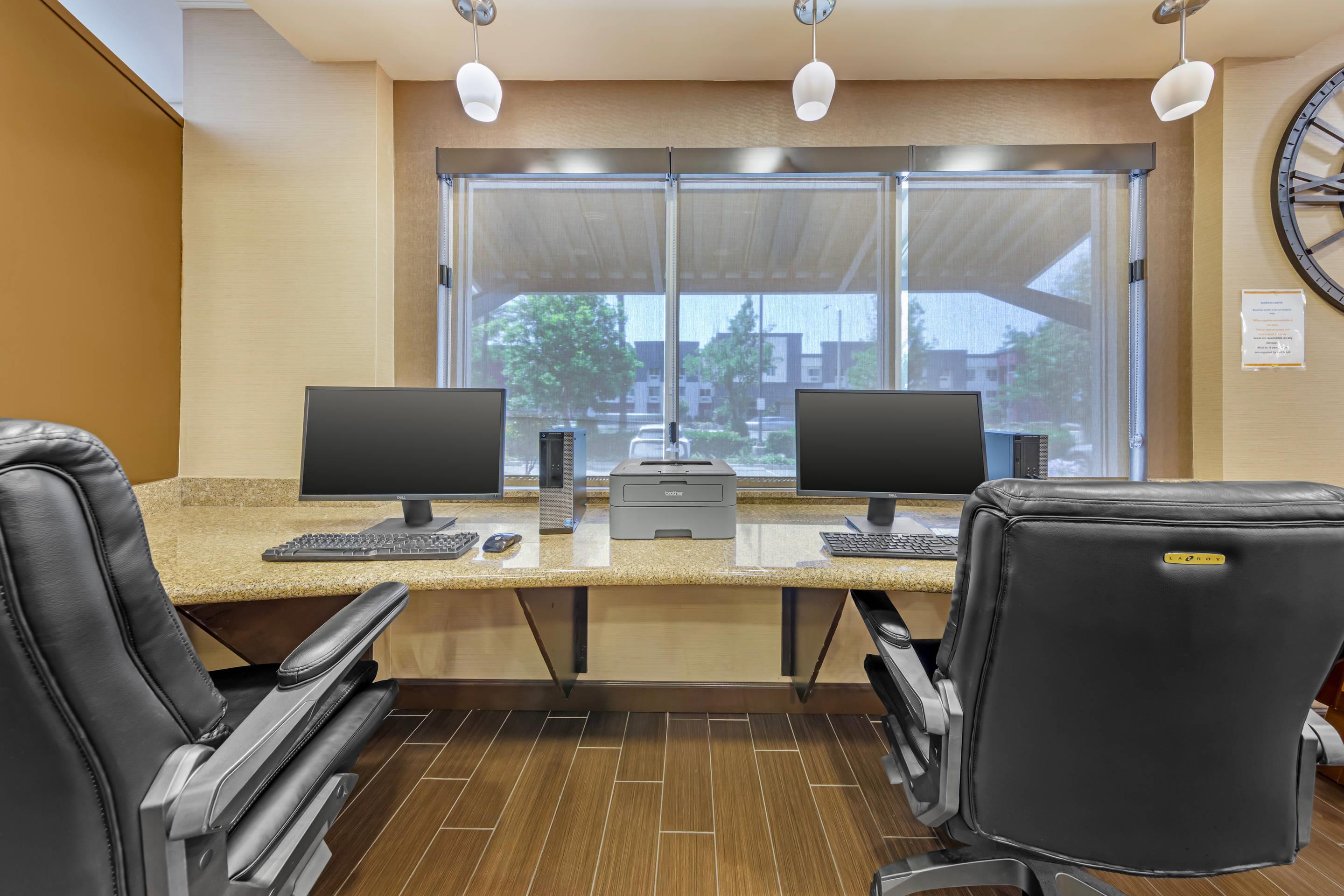 Business center | Comfort Suites Ontario Airport Convention Center