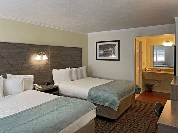  - Baechtel Creek Inn & Spa Willits