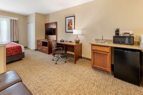 Suite - Comfort Suites Barstow - I-15, Exit 178