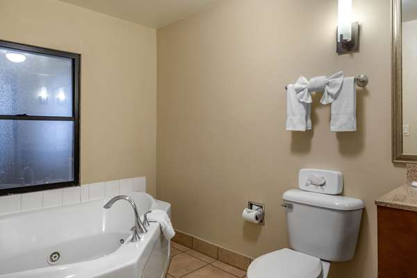  - Comfort Suites Barstow - I-15, Exit 178