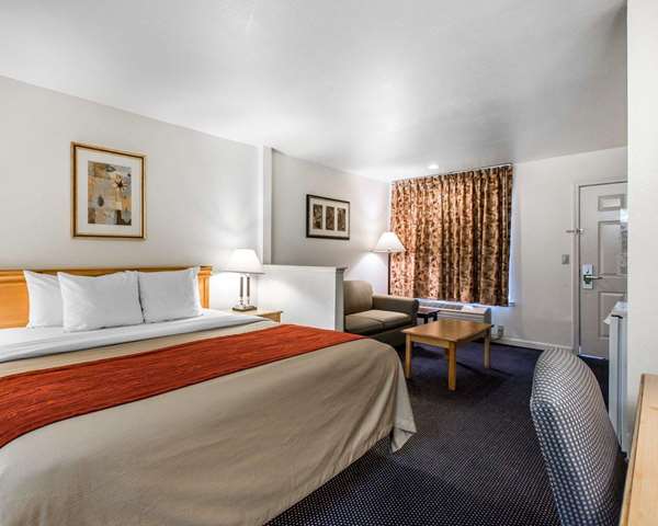 Suite - Comfort Inn Sequoia National Park Three Rivers