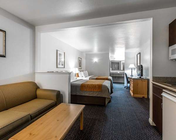 Suite - Comfort Inn Sequoia National Park Three Rivers