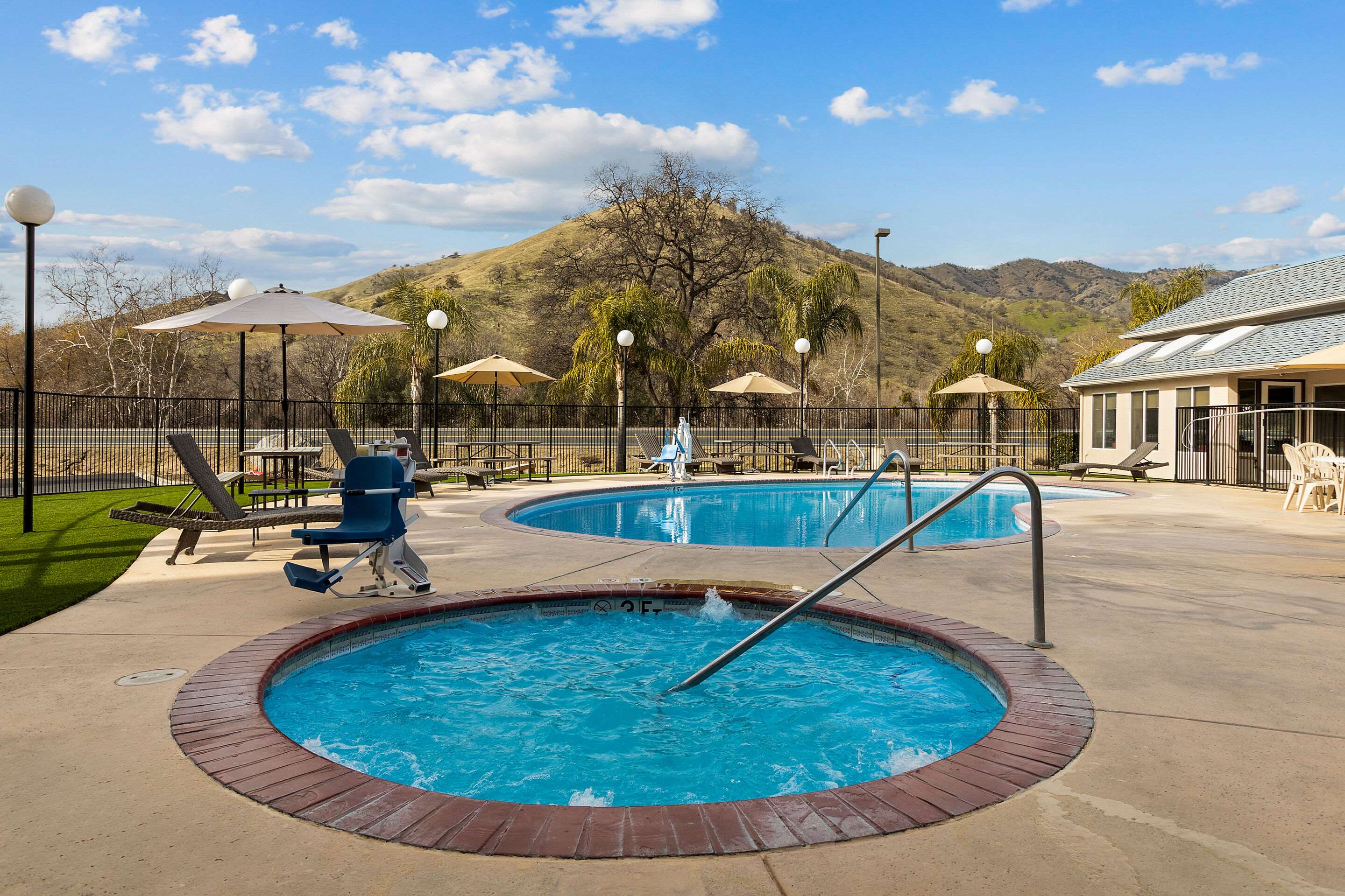 Outdoor hot tub