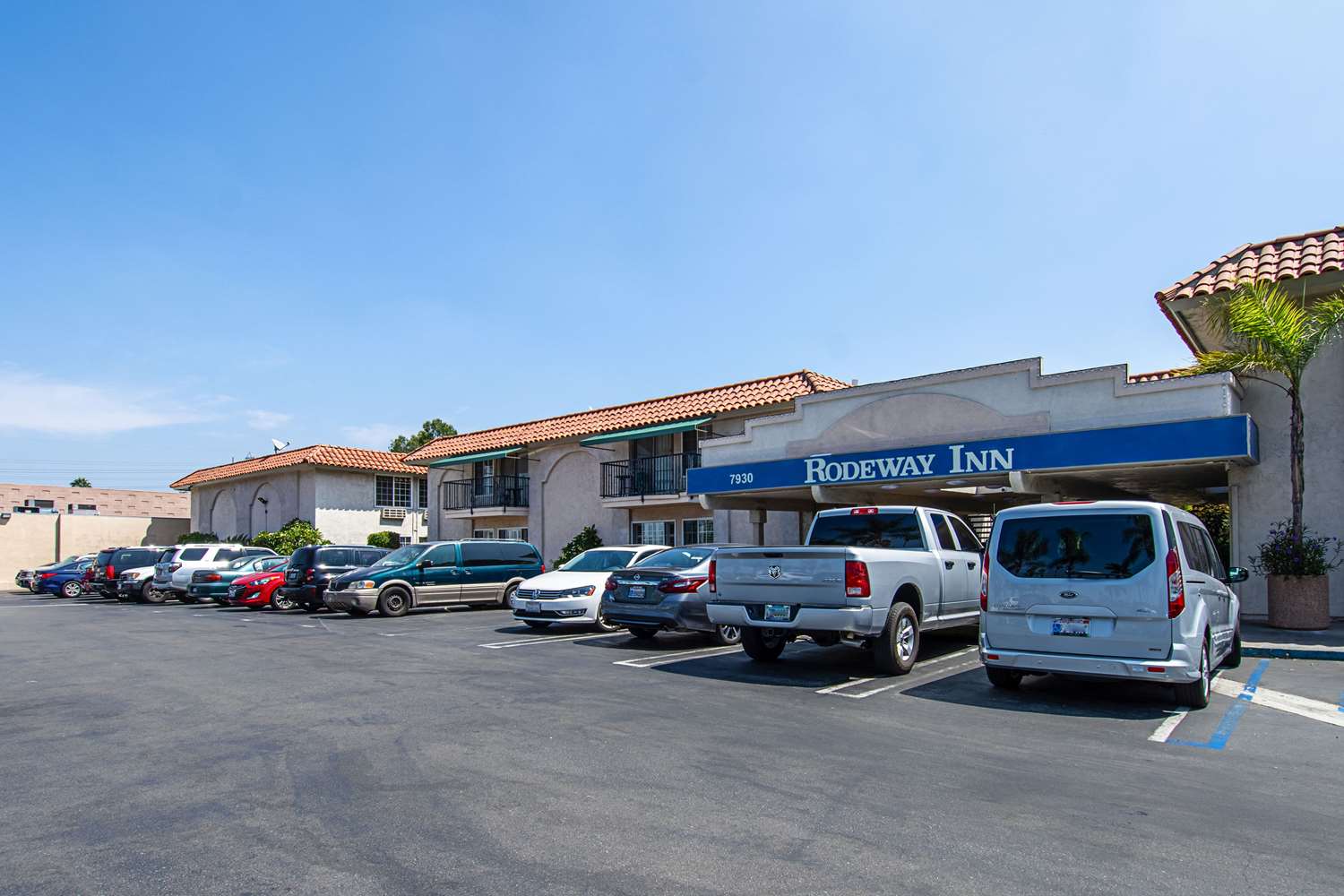 Rodeway Inn Buena Park, CA See Discounts