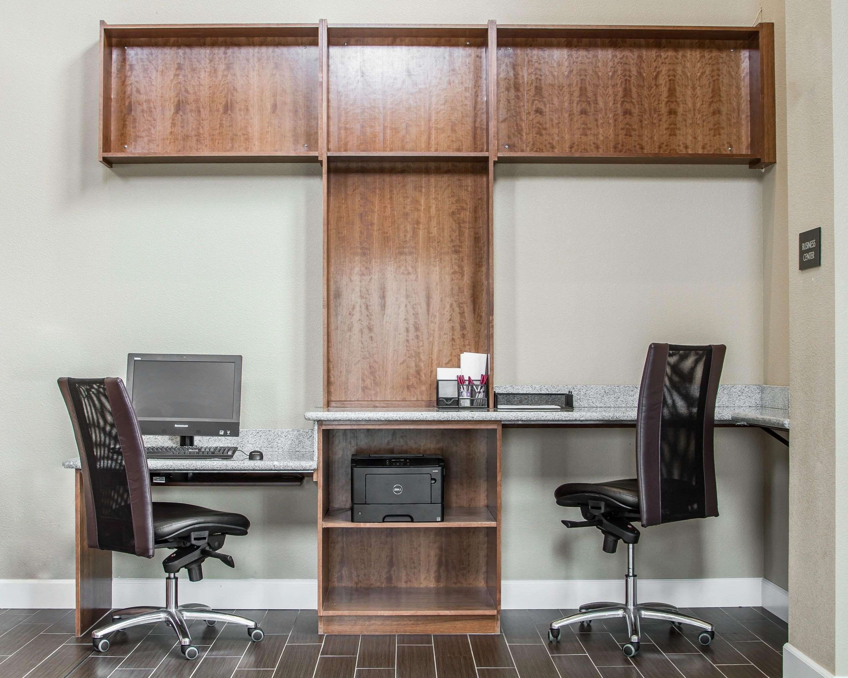 Business center with high-speed Internet access | Comfort Suites Woodland - Sacramento Airport