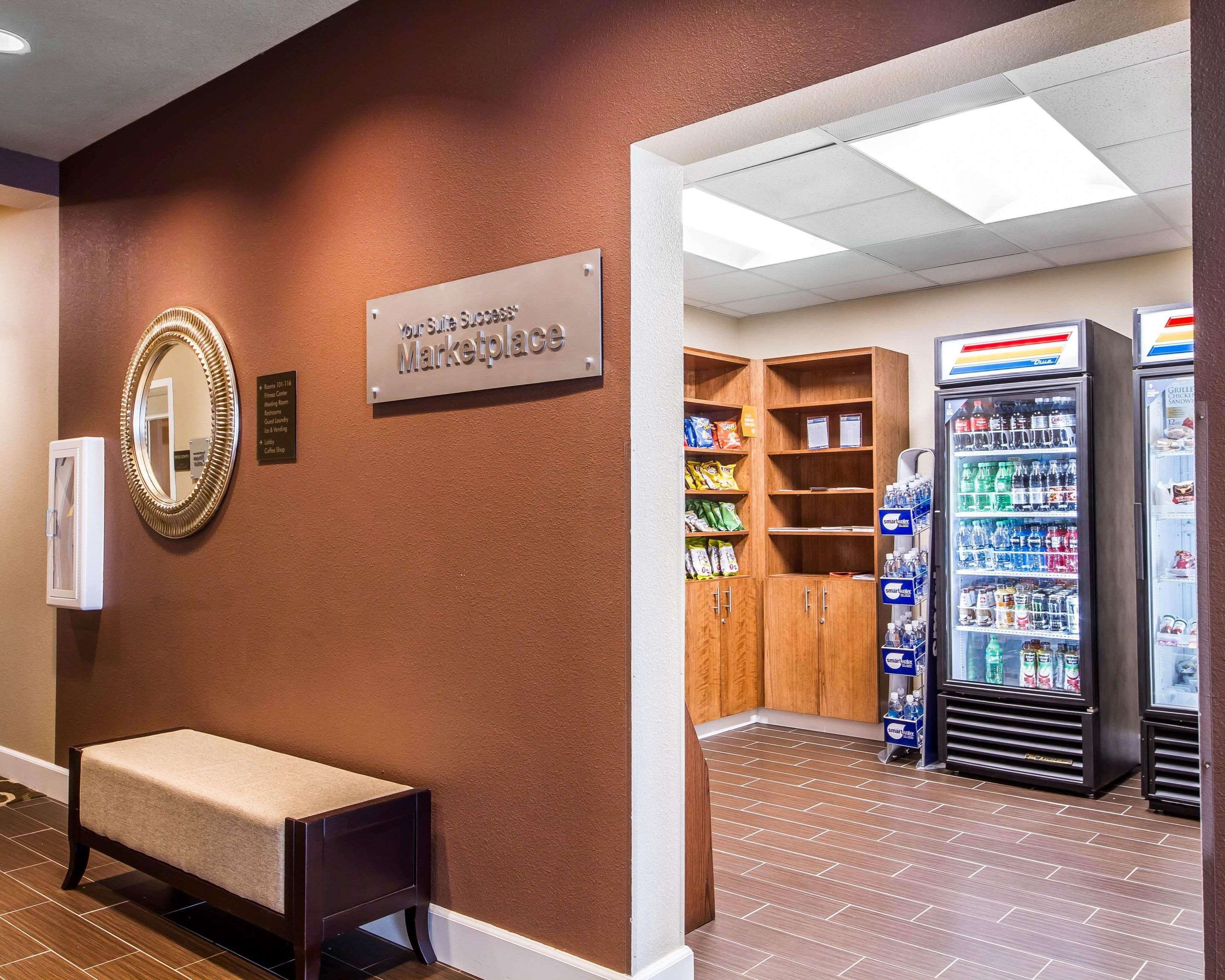 Hotel marketplace | Comfort Suites Woodland - Sacramento Airport