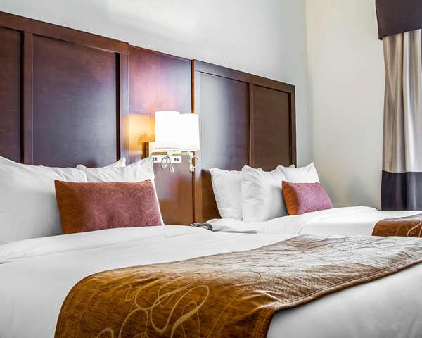  - Comfort Suites Woodland - I-5, Exit 536