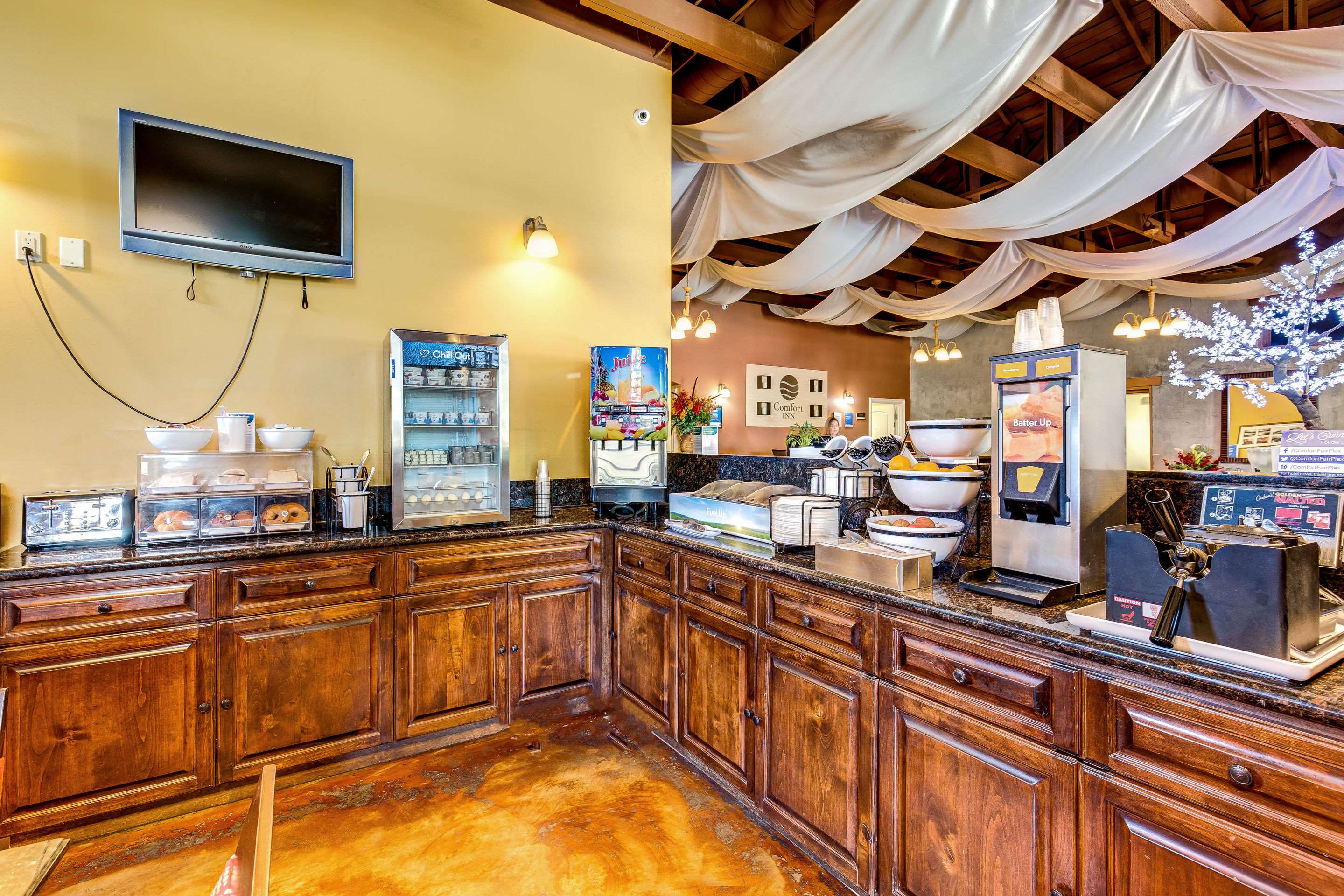 Breakfast area