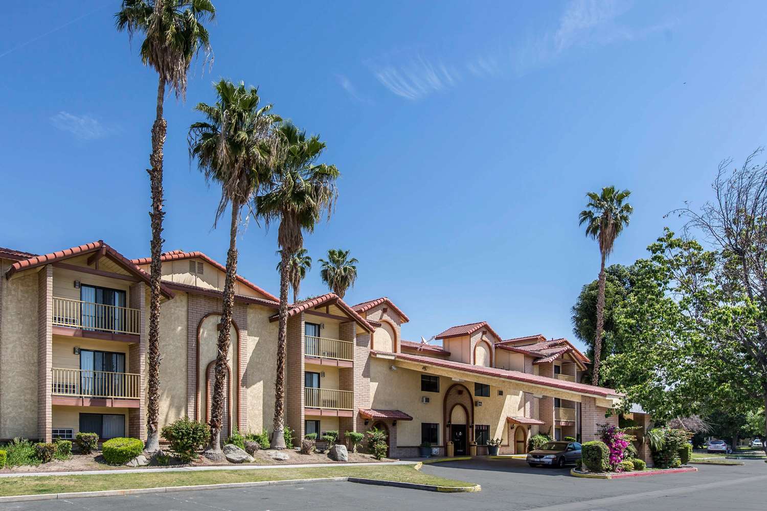 Quality Inn & Suites Bakersfield, CA See Discounts
