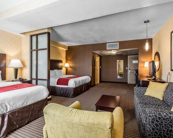 Suite - Comfort Suites La Puente