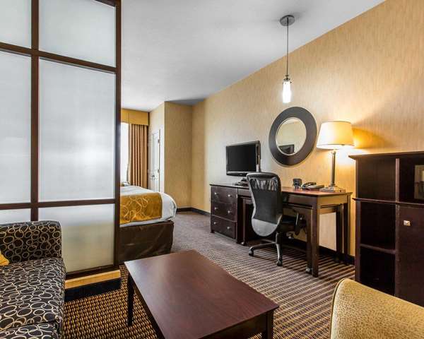 Suite - Comfort Suites La Puente
