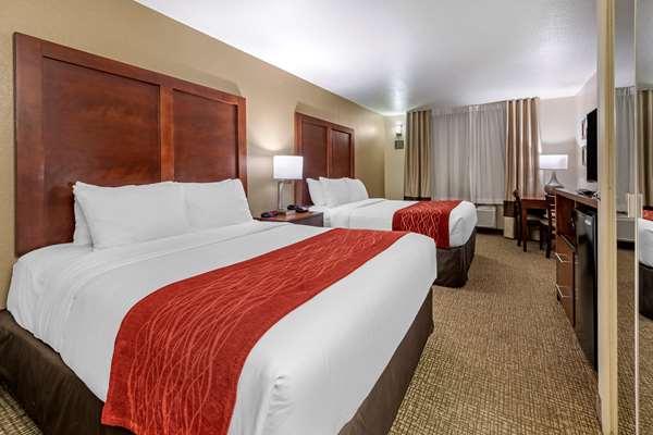  - Comfort Inn Fontana - I-15, Exit 113