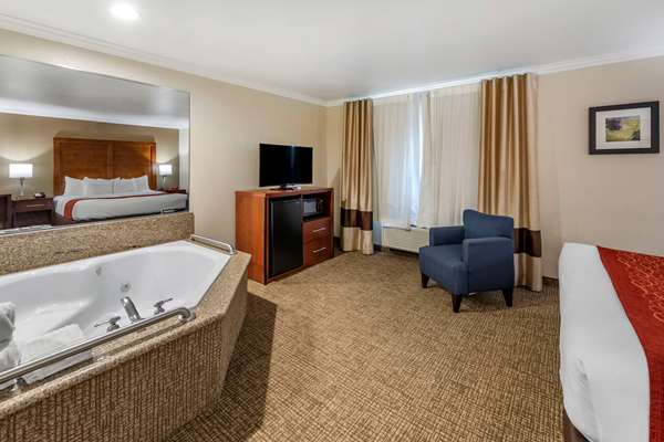 Suite - Comfort Inn Fontana - I-15, Exit 113