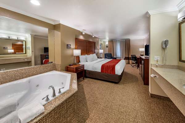 Suite - Comfort Inn Fontana - I-15, Exit 113