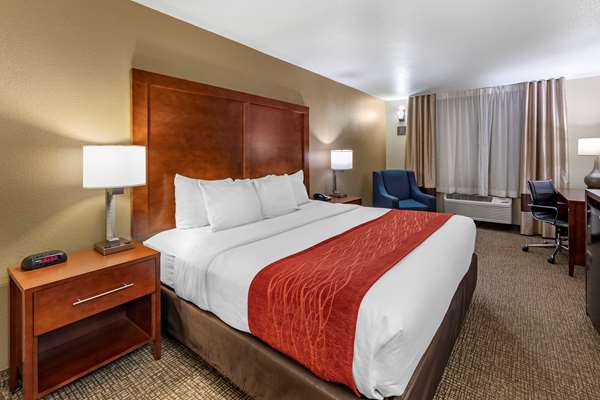  - Comfort Inn Fontana - I-15, Exit 113