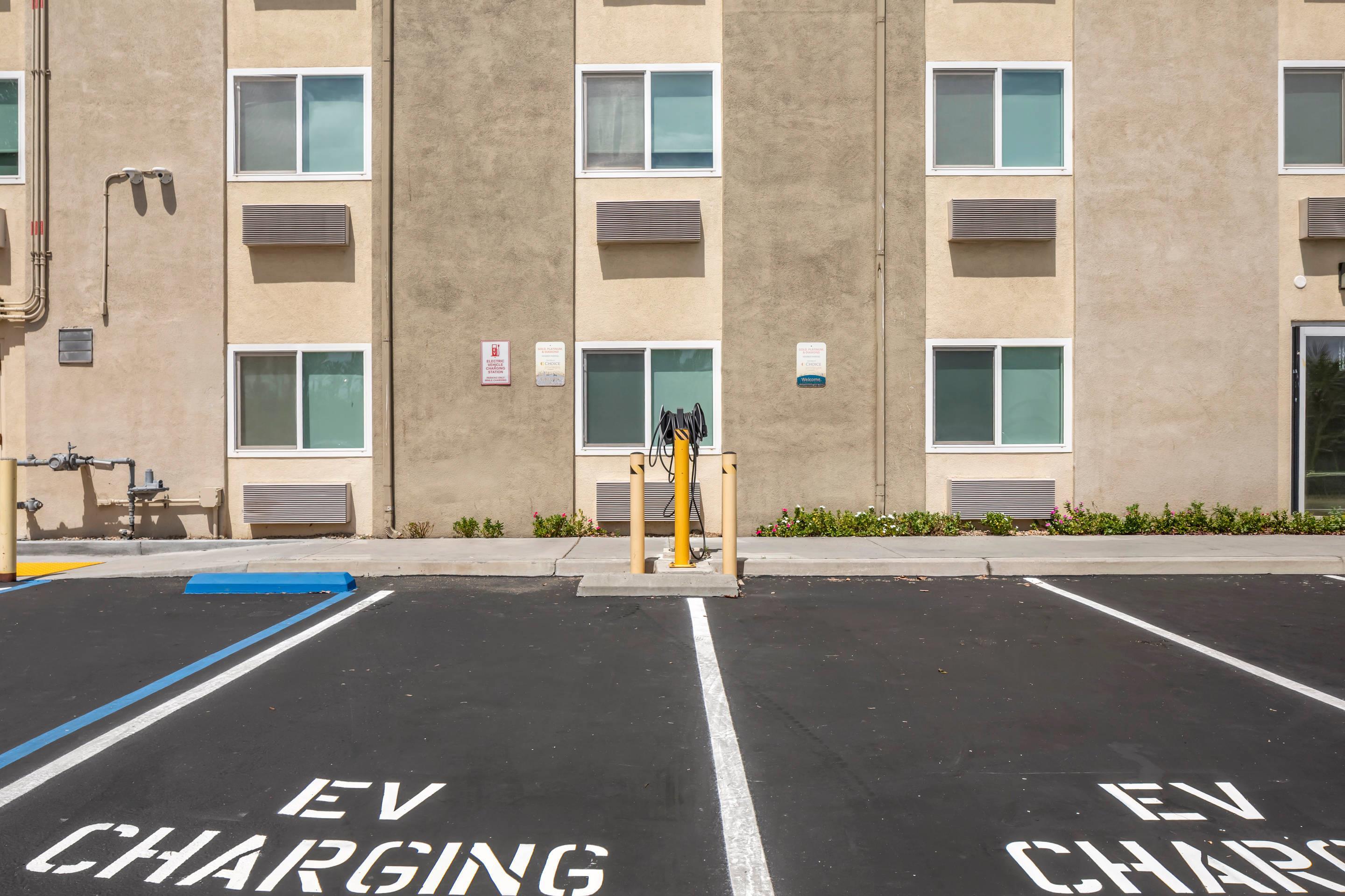 Electric vehicle charging station | Comfort Inn Fontana
