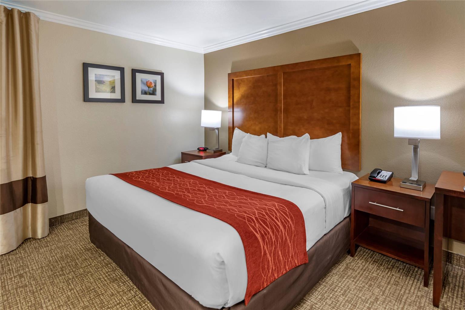 COMFORT INN FONTANA-guestroom-Guest Room,Suite,On-Site.jpg