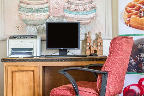 Conference Area - Quality Inn & Suites Gilroy