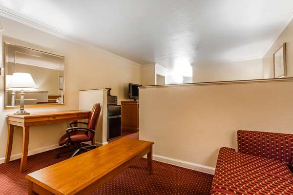 Suite - Quality Inn & Suites Gilroy