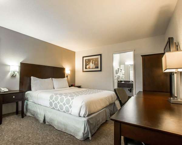  - Rodeway Inn Convention Center Los Angeles