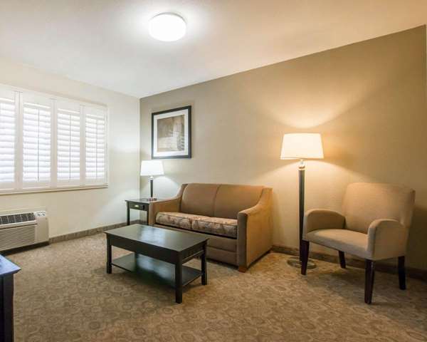 Suite - Rodeway Inn Convention Center Los Angeles