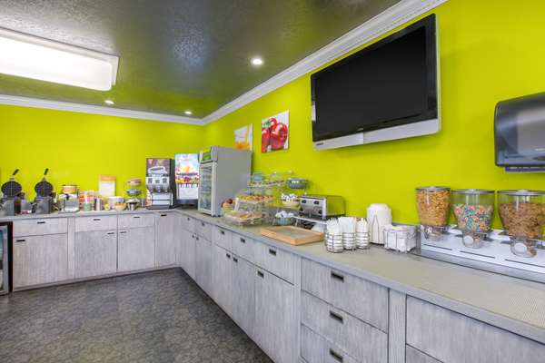 Amenities - Quality Inn Hollywood