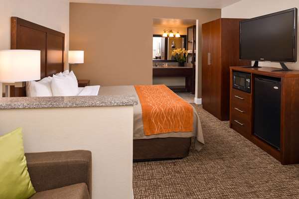  - Comfort Inn & Suites Rancho Cordova