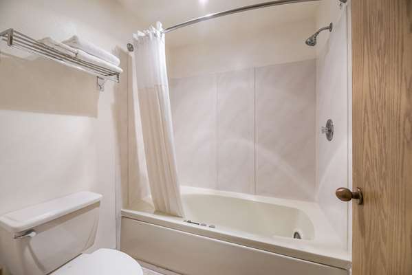  - Quality Inn King City