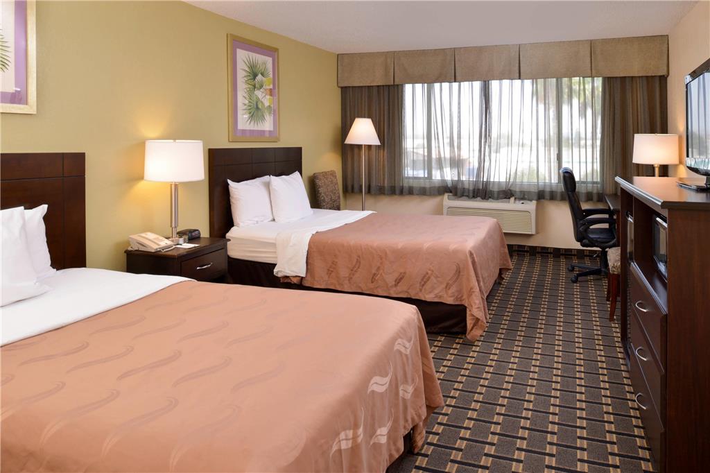 QUALITY INN AND SUITES MONTEBELLO --guestroom-Guest Room,On-Site.jpg