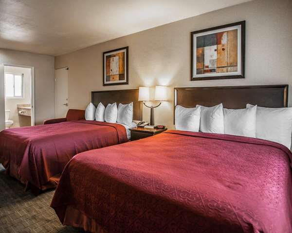 Suite - Quality Inn & Suites Anaheim - I-5, Exit 109