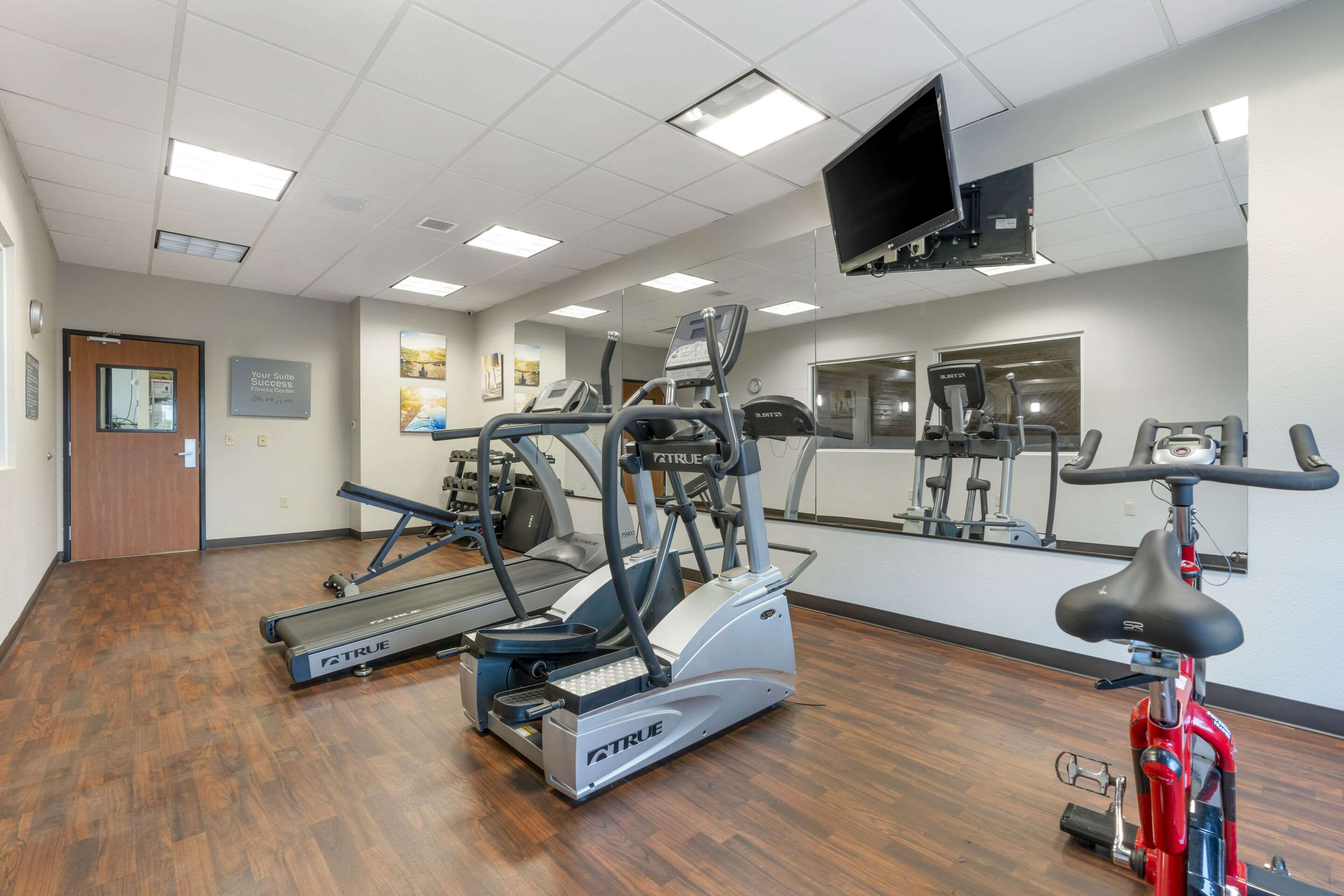 Fitness center | Comfort Suites Redding - Shasta Lake