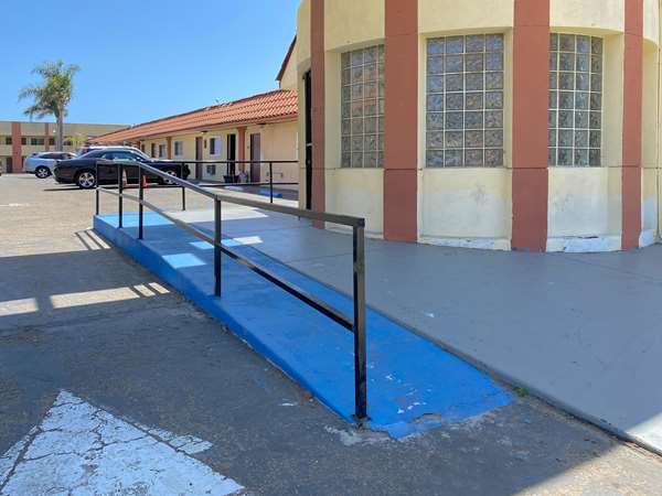 Exterior view - Rodeway Inn Ventura