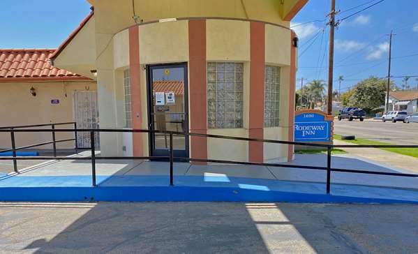 Exterior view - Rodeway Inn Ventura