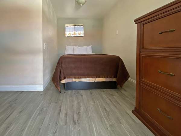  - Rodeway Inn Ventura