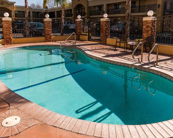 Pool - Quality Inn Chico