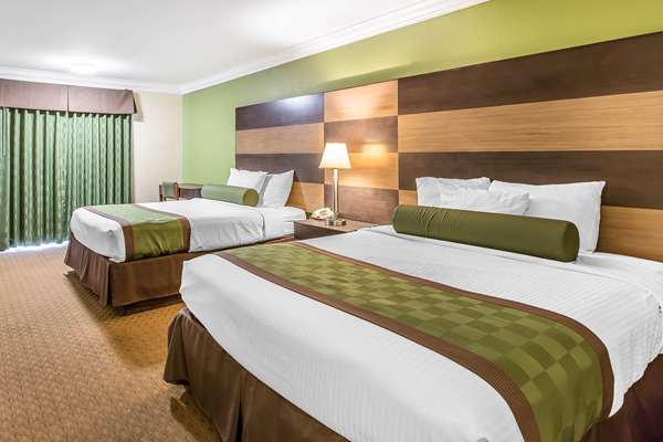  - Rodeway Inn & Suites Canyon Lake