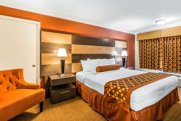  - Rodeway Inn & Suites Canyon Lake