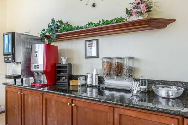 Amenities - Rodeway Inn & Suites Canyon Lake