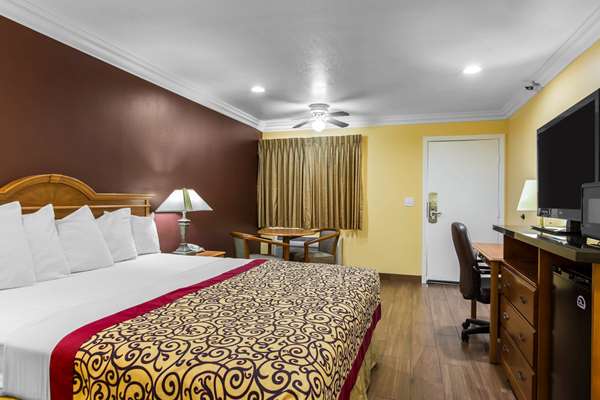  - Rodeway Inn Cypress