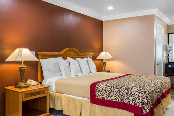 Suite - Rodeway Inn Cypress