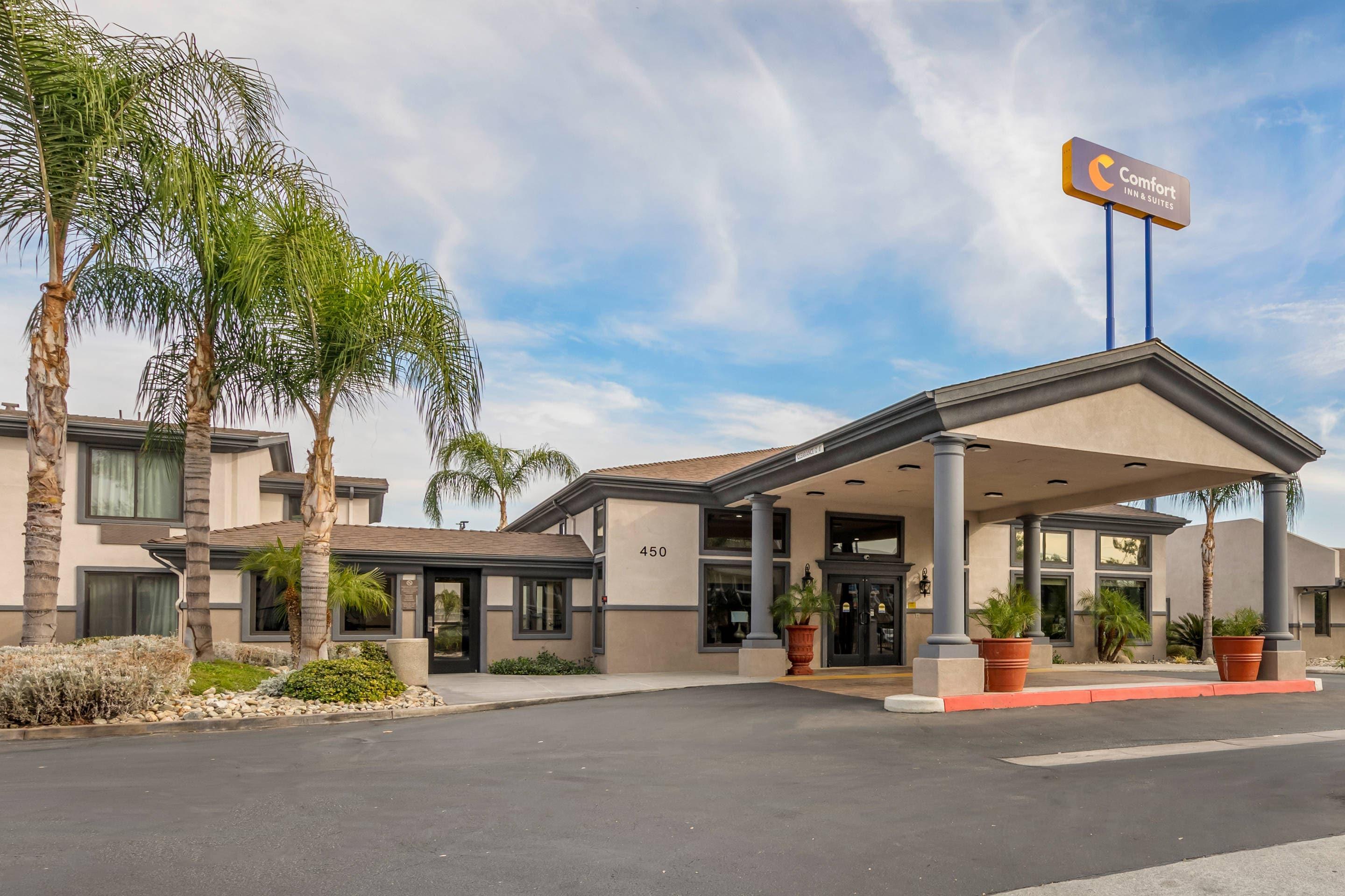 Hotel exterior | Comfort Inn And Suites Colton