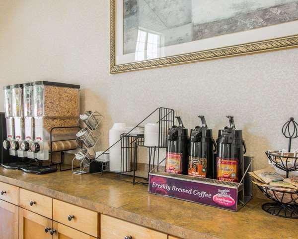 Amenities - Rodeway Inn Oceanside - I-5, Exits 54A & 54B