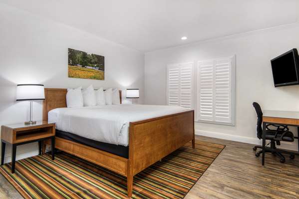 Suite - Aggie Inn Davis - I-80, Exit 72