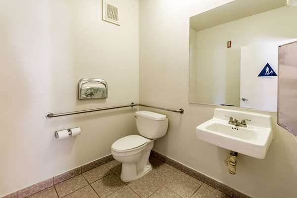 - Quality Inn North Fresno