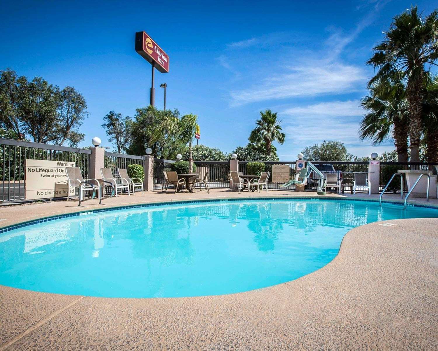 Clarion Inn Blythe, CA See Discounts