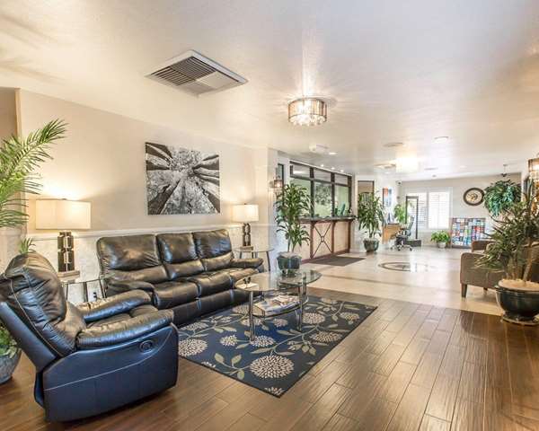  - Rodeway Inn & Suites Colton