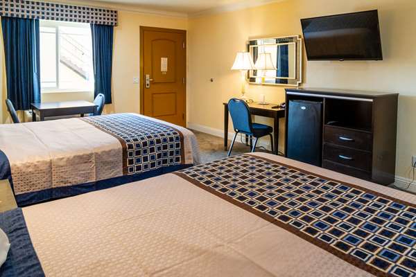  - Rodeway Inn & Suites Colton