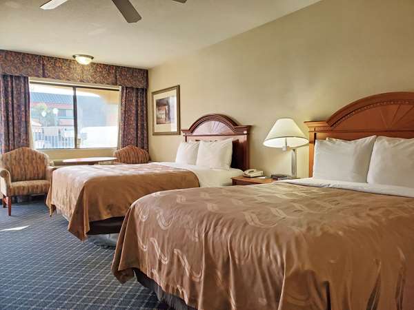  - Quality Inn Santa Nella - I-5, Exit 407